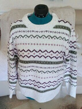 Women's Large Uncharted Threads Sweater